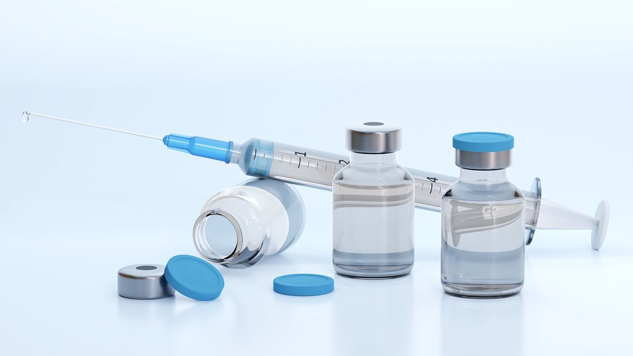 syringe 5904302_1280